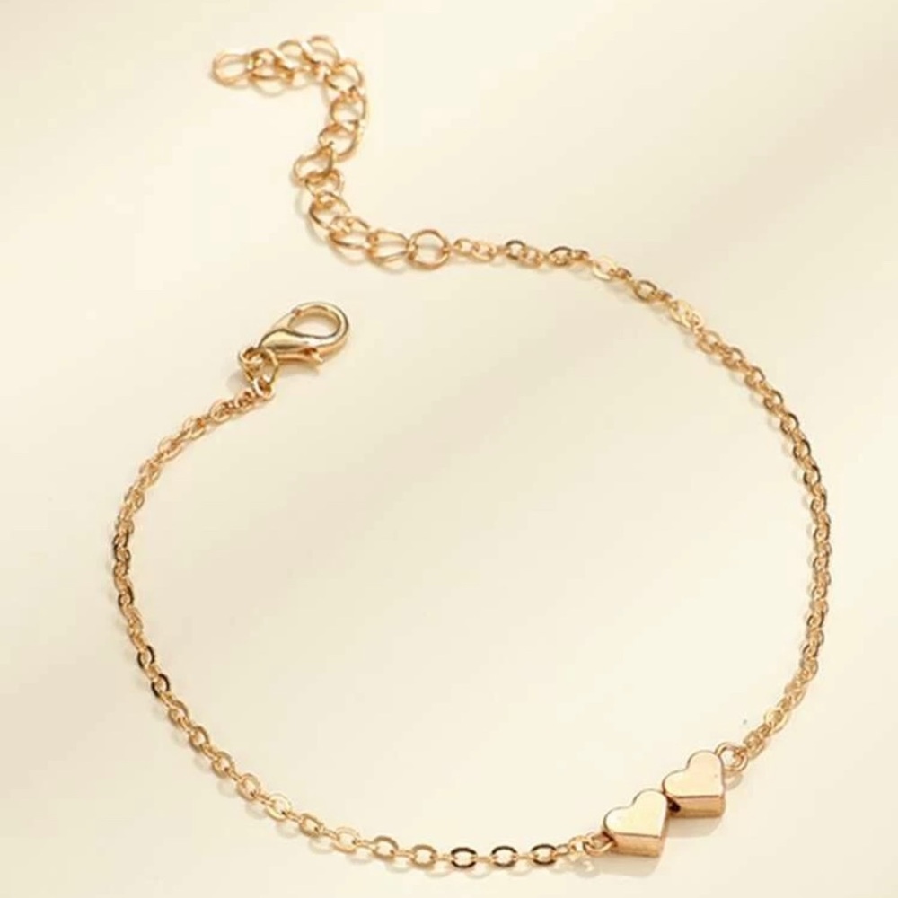 3/$30 π Heart Anklet - Picture 2 of 4